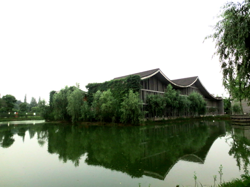 中國美術(shù)學(xué)院 王澍 綠色 建筑 設計 屋頂 綠化 中國風(fēng)景園林網(wǎng)