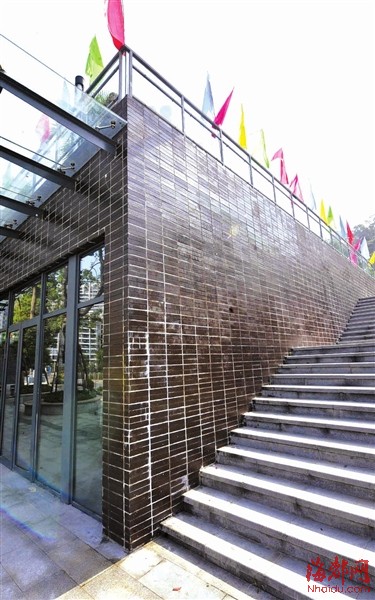 福州 金牛山公園 護欄玻璃 缺失 女童 跌落 高臺 中國風(fēng)景園林網(wǎng)