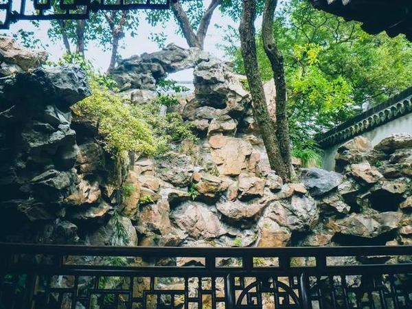 在江南古典園林豫園重拾上海的舊時(shí)光
