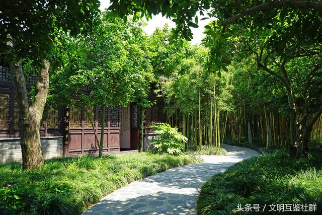 中國四大名園之一：個(gè)園