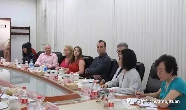 美國鮮切花協(xié)會(huì )與中國花卉協(xié)會(huì )性洽談合作