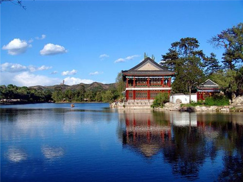 中國古典園林中充滿(mǎn)魅力園林建筑