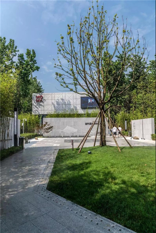 2019園冶杯專(zhuān)業(yè)獎丨石首顯揚府MOMA展示區景觀(guān)園林設計
