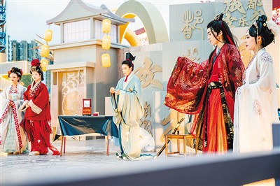 “旅游+”激發(fā)消費新活力